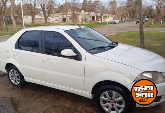 Autos - Fiat Siena 2016 GNC 180Km - En Venta