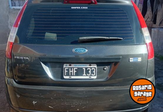 Autos - Ford Fiesta 2006 GNC 250000Km - En Venta
