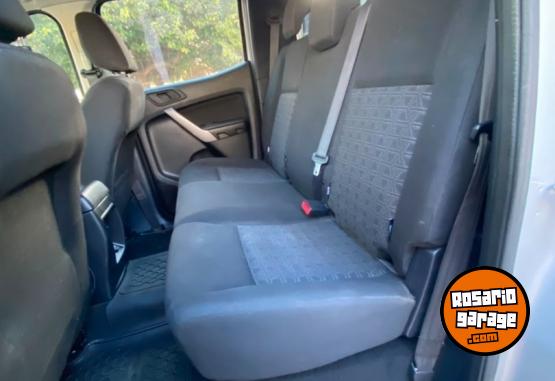 Camionetas - Ford Ranger Xls 3.2 2020 Diesel 126000Km - En Venta