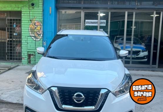 Camionetas - Nissan Kicks Exclusive CVT 2018 Nafta 90000Km - En Venta