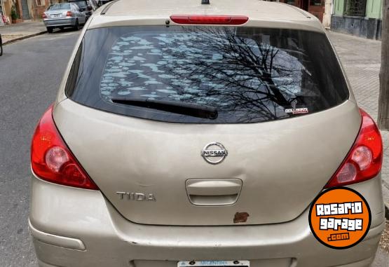 Autos - Nissan Tiida 2011 Nafta 280000Km - En Venta