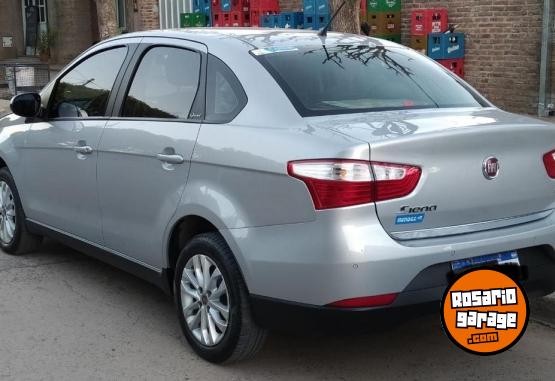 Autos - Fiat Grand Siena attractive 1 2017 Nafta 192000Km - En Venta