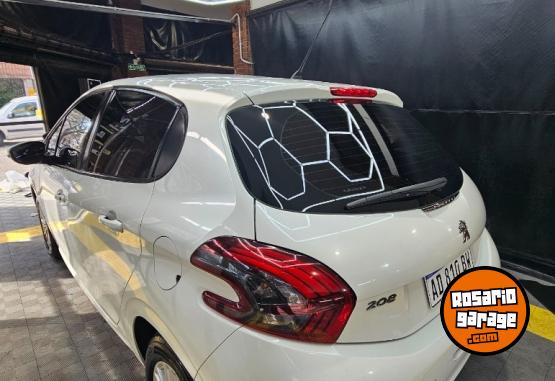 Autos - Peugeot 208 Allure 2019 Nafta 110000Km - En Venta