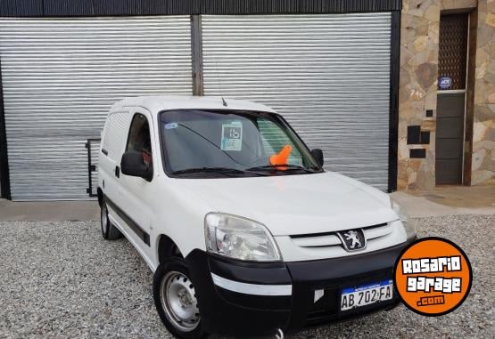 Utilitarios - Peugeot PARTNER 2016 GNC 140000Km - En Venta