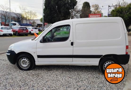 Utilitarios - Peugeot PARTNER 2016 GNC 140000Km - En Venta