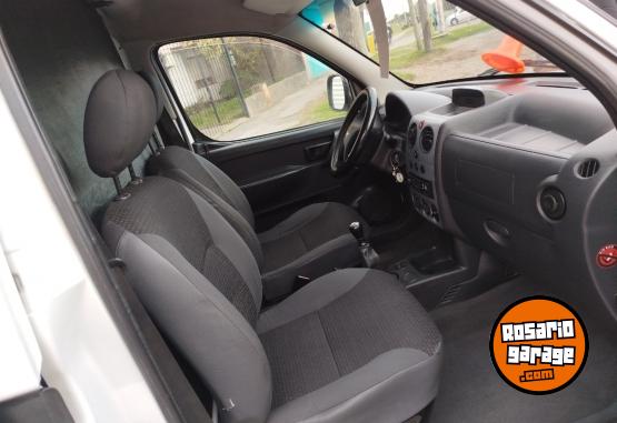 Utilitarios - Peugeot PARTNER 2016 GNC 140000Km - En Venta