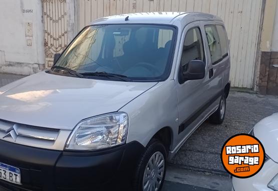 Utilitarios - Citroen Berlingo no partner kango 2018 Diesel 128000Km - En Venta