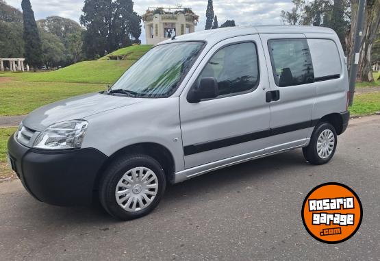Utilitarios - Citroen Berlingo no partner kango 2018 Diesel 128000Km - En Venta