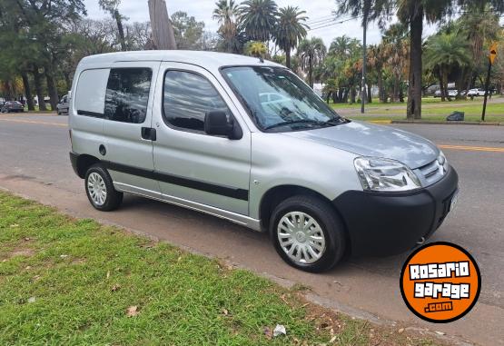 Utilitarios - Citroen Berlingo no partner kango 2018 Diesel 128000Km - En Venta