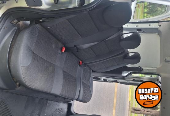 Utilitarios - Citroen Berlingo no partner kango 2018 Diesel 128000Km - En Venta