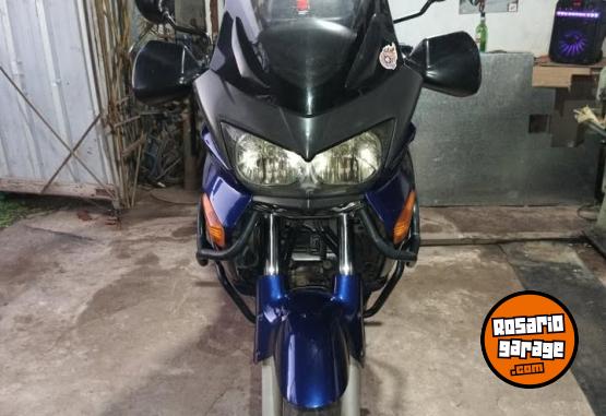 Motos - Honda varadero 2004 Nafta 104000Km - En Venta