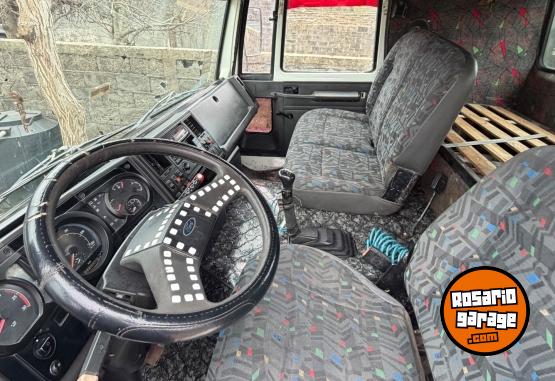Camiones y Grúas - Ford cargo 1730 - En Venta