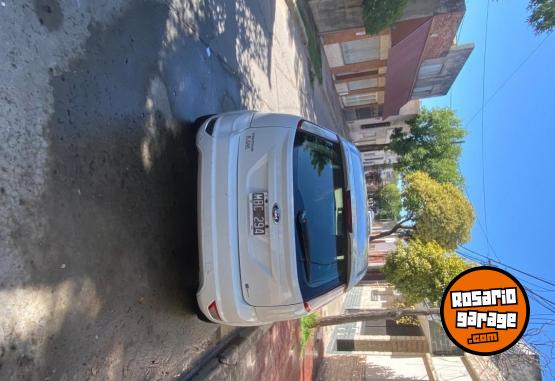 Autos - Ford 1.6 trend 5p 2013 Nafta 204000Km - En Venta