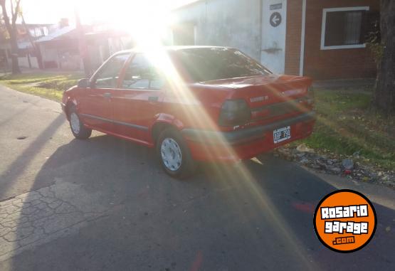Autos - Renault R 19 1995 GNC 275000Km - En Venta
