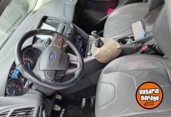 Autos - Ford Focus 2017 Nafta 96000Km - En Venta