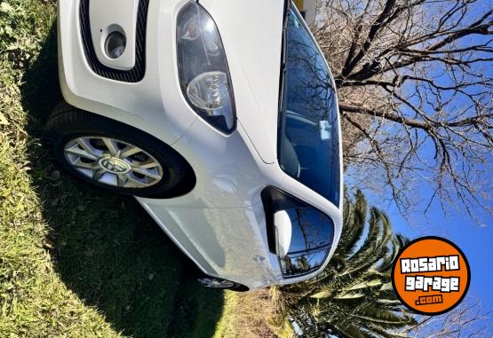 Autos - Volkswagen UP 2016 Nafta 125000Km - En Venta