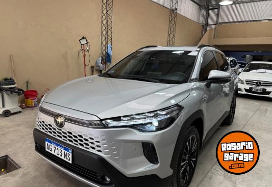 Autos - Toyota COROLLA CROSS SEG 2024 Nafta 8500Km - En Venta
