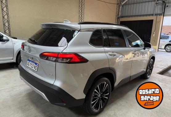 Autos - Toyota COROLLA CROSS SEG 2024 Nafta 8500Km - En Venta