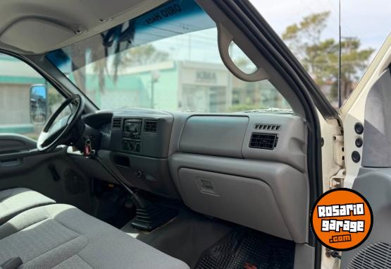 Camiones y Grúas - FORD F-4000 CUMMINS EURO MEC III 4x2 año 2009 IMPECABLE!! Acércate a ORIO HNOS, SAN GENARO, concesionario oficial JMC, ISUZU, KAMA, LANDKING Camiones - En Venta