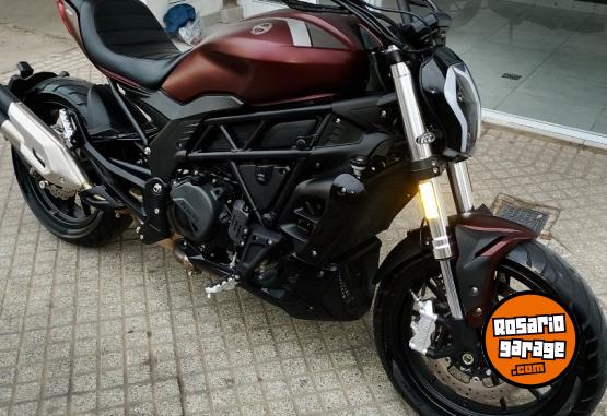 Motos - Benelli 502 c 2022 Nafta 3800Km - En Venta