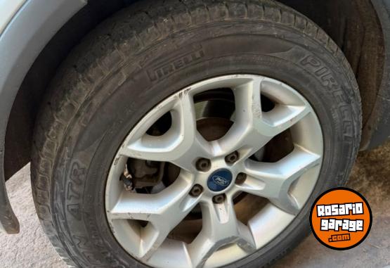 Camionetas - Ford KUGA TITANIUM 2012 Nafta 274000Km - En Venta