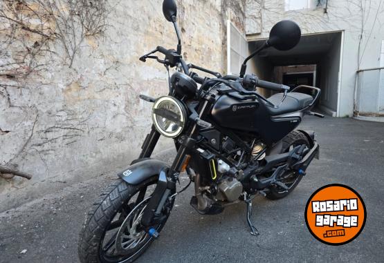 Motos - Husqvarna Svartpilen 200 2022 Nafta 700Km - En Venta