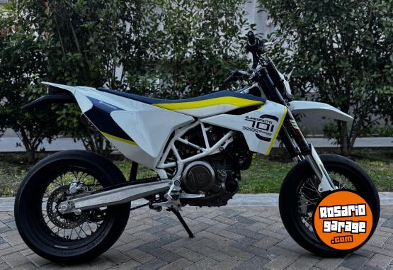 Motos - Husqvarna 701 Supermoto 2018 Nafta 14000Km - En Venta
