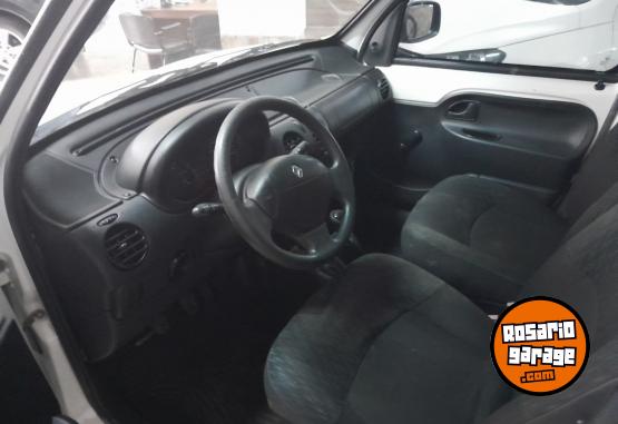 Utilitarios - Renault 2015 express 2014 Nafta 105000Km - En Venta