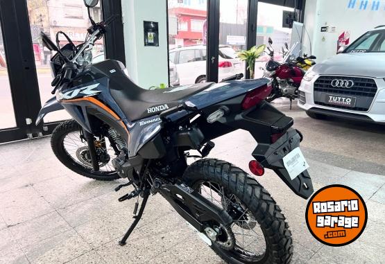 Motos - Honda Tornado Xr 300 2026 Nafta 0Km - En Venta