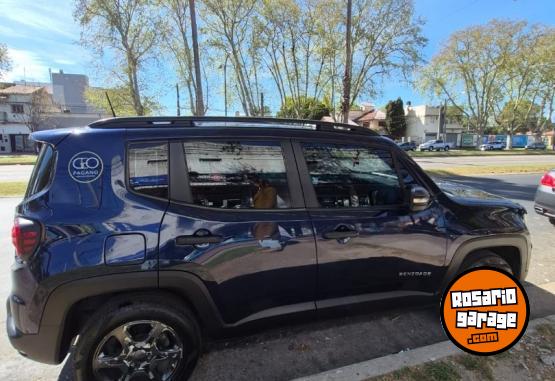 Camionetas - Jeep renegade 2023 Nafta 51000Km - En Venta