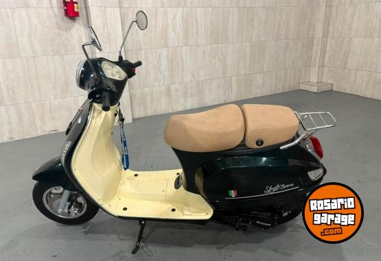 Motos - Motomel Scooter motomel strato 15 2023 Nafta 8430Km - En Venta