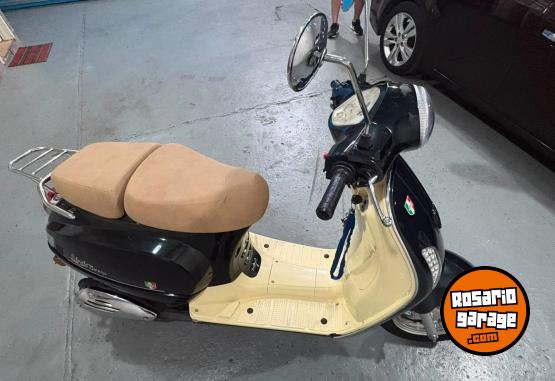 Motos - Motomel Scooter motomel strato 15 2023 Nafta 8430Km - En Venta