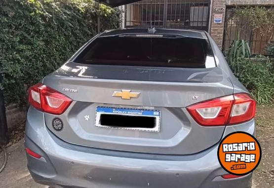 Autos - Chevrolet Cruze LT 2017 Nafta 130000Km - En Venta