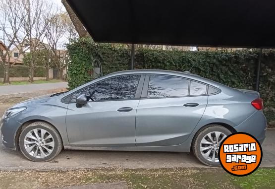 Autos - Chevrolet Cruze LT 2017 Nafta 130000Km - En Venta