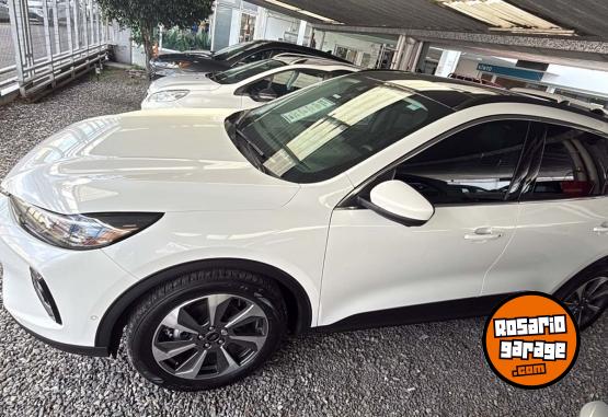 Autos - Ford Kuga 2.5 Titanium 2024 Electrico / Hibrido 40000Km - En Venta