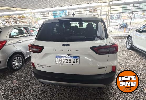 Autos - Ford Kuga 2.5 Titanium 2024 Electrico / Hibrido 40000Km - En Venta