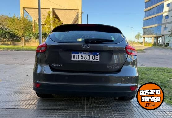 Autos - Ford Focus titanium 2019 Nafta 98700Km - En Venta