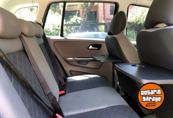 Autos - Volkswagen Suran 2016 Nafta 157000Km - En Venta