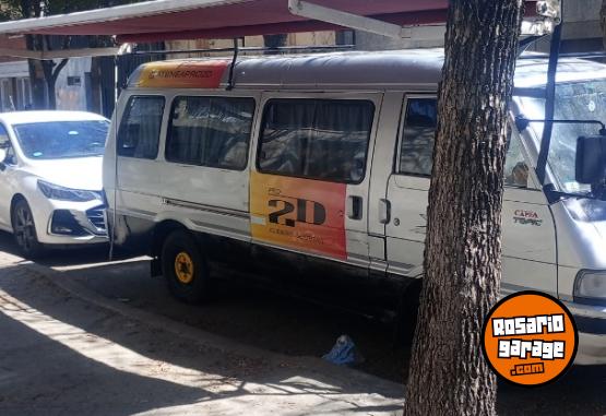 Camionetas - Asia Topic 12 asientos 1999 Diesel 254225Km - En Venta