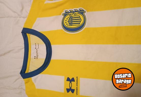 Indumentaria - Excelente Camiseta Under Original de Rosario Central Talle M Grande Como Nueva - En Venta