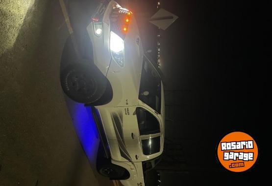 Camionetas - Toyota Hilux 2010 Diesel 300000Km - En Venta