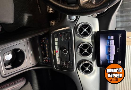 Autos - Mercedes Benz GLA250 2018 Nafta 81500Km - En Venta
