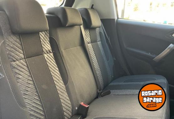 Autos - Peugeot 208 ALLURE TRIPTONIC 2019 Nafta 64000Km - En Venta
