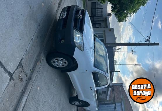 Camionetas - Toyota Hilux 2007 Diesel 520000Km - En Venta