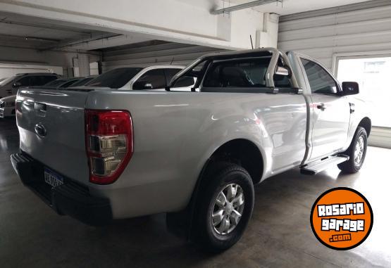 Camionetas - Ford Ranger CS XL 2021 Diesel 60700Km - En Venta