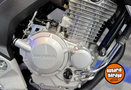 Motos - Honda Cb twister 2022 Nafta 14000Km - En Venta