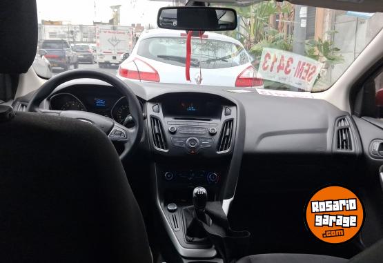 Autos - Ford FOCUS 1.6 2017 Nafta 84000Km - En Venta