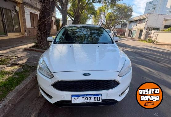 Autos - Ford Focus 2018 Nafta 180000Km - En Venta