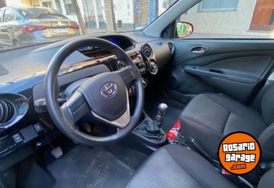 Autos - Toyota ETIOS X 1.5 2023 Nafta 23700Km - En Venta