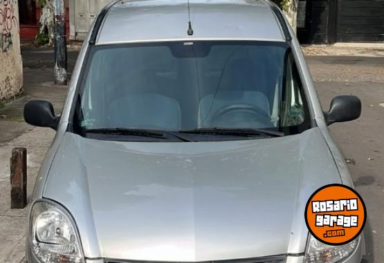 Utilitarios - Renault KANGOO 2010 Nafta 247000Km - En Venta